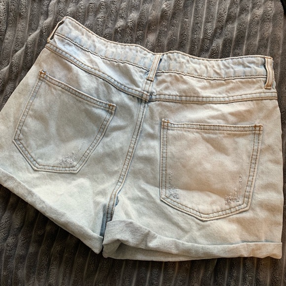 Shorts - Picture 2 of 2